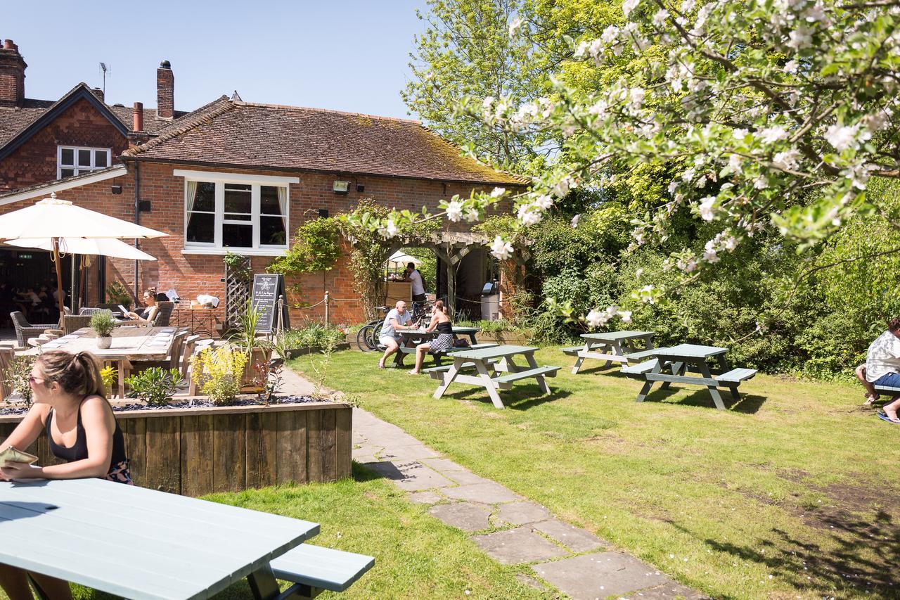 The Dundas Arms Hotel Kintbury Ngoại thất bức ảnh