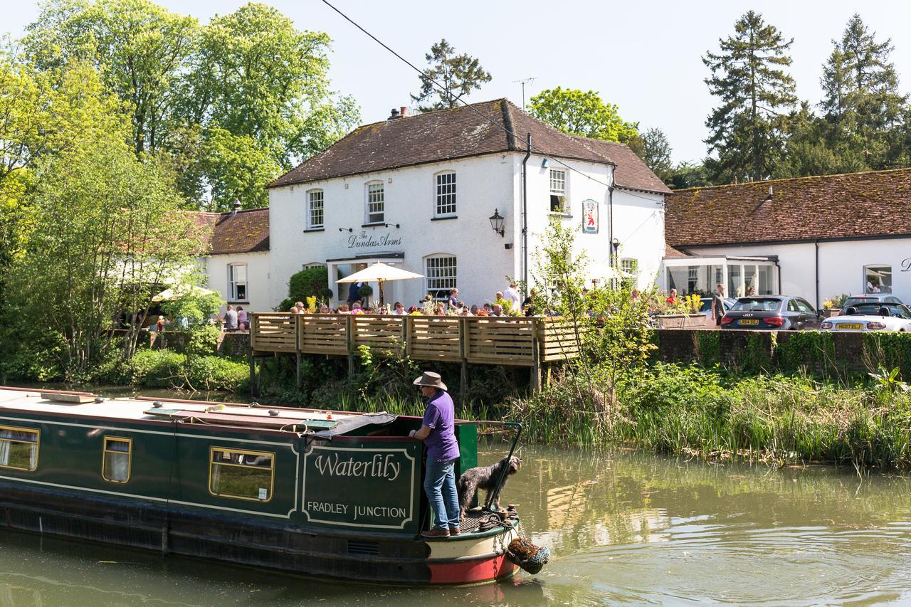 The Dundas Arms Hotel Kintbury Ngoại thất bức ảnh