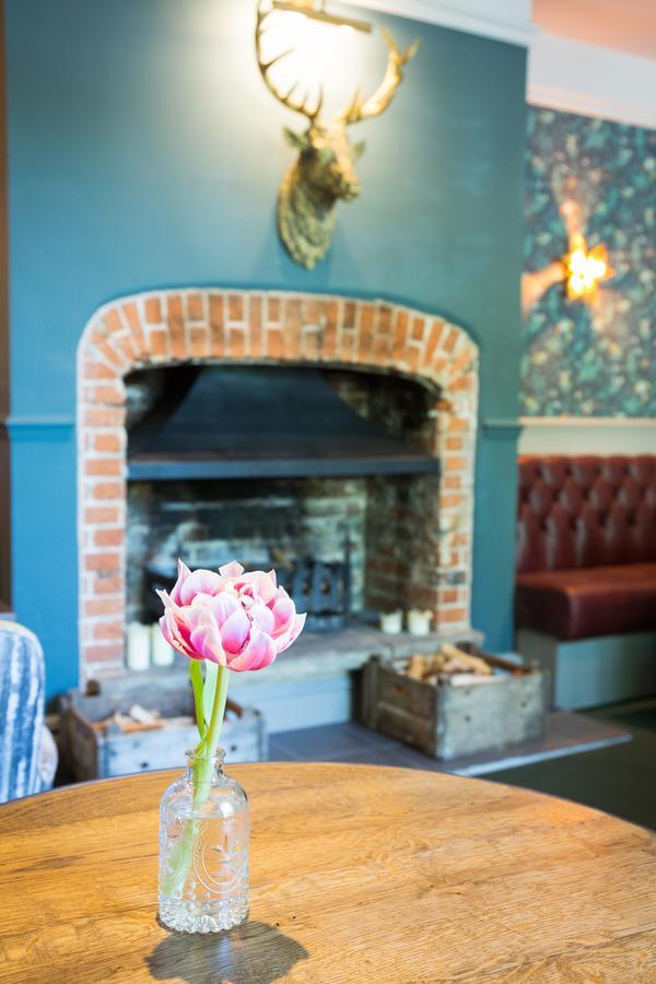 The Dundas Arms Hotel Kintbury Ngoại thất bức ảnh